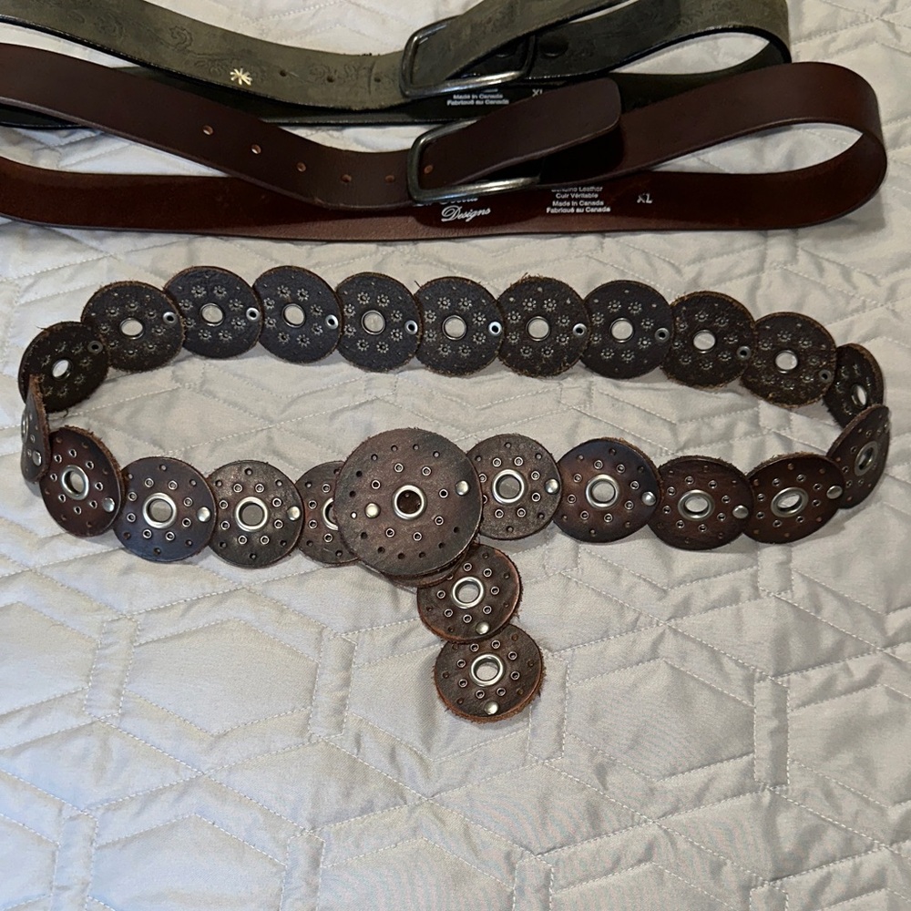 Sz XL⭐️3️⃣💰Quality Full Grain Leather Belts. New Vintage and lightly worn. - Picture 2 of 8